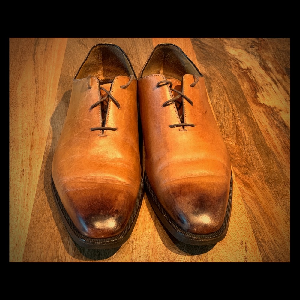 Dibianco burnished wholecut balmorals.